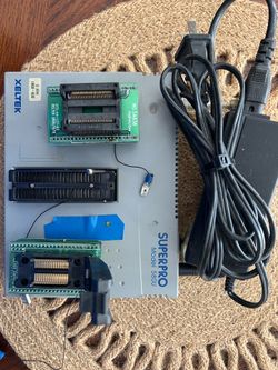 Xeltek 580 Flash EPROM programmer