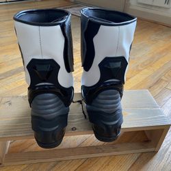 Motorcycle Boots/Gear