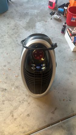 Portable evaporative cooling system