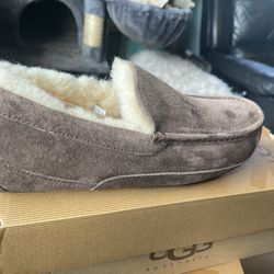 Ugg Suede Shoe Men’s Sz 8,9 And 10 100% Authentic $55