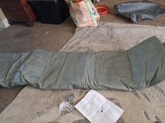 Car cover (with lock and cable to lock it down