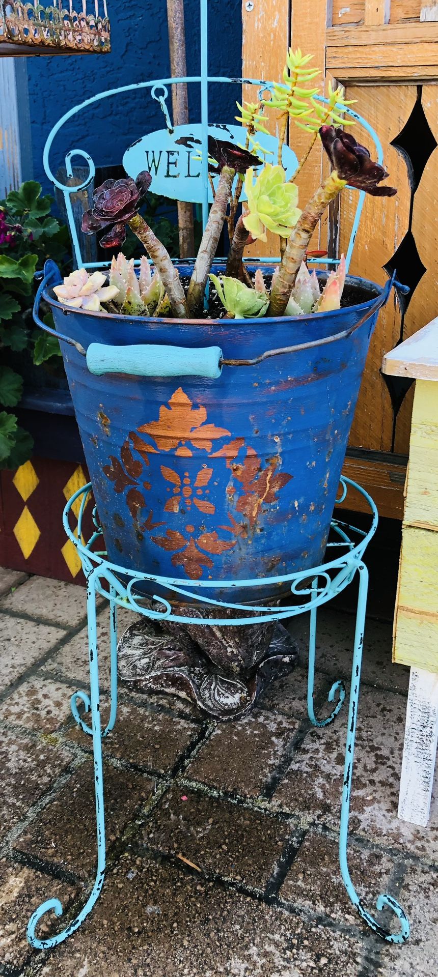 PLANT STAND WITH POTTED PLANT