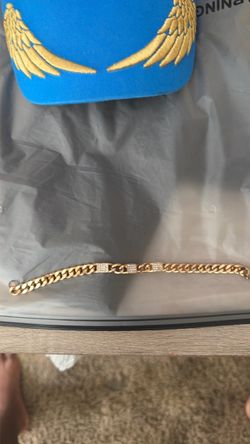 Gold bracelet