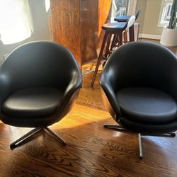 Mid Century Overman Pod Chairs.
