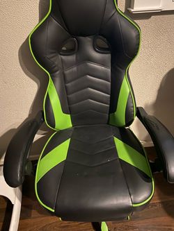Green Respawn gaming chair