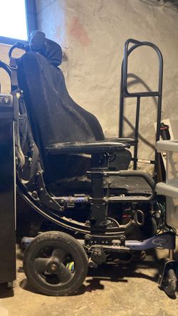 Wheelchair 