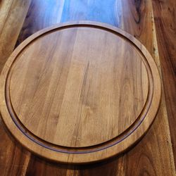 Wooden Lazy Susan In Great Conditions, Spins Smoothly,