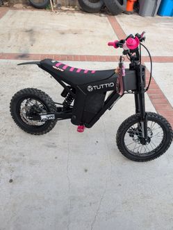 Tuttio E dirt bike