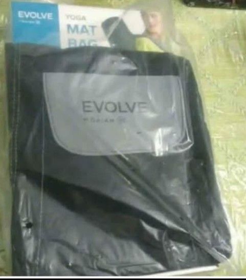 Evolve by Gaiam Black Yoga Mat Bag New