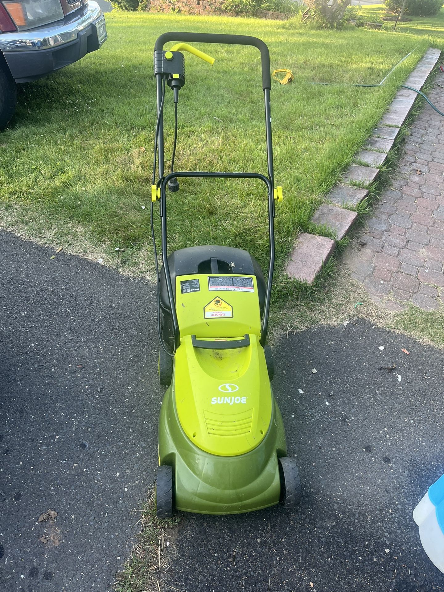 Sun Joe Electric Lawn Mower