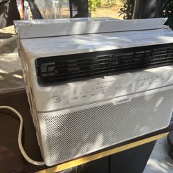 Air Conditioner Toshiba 10,000 BTU WiFi 