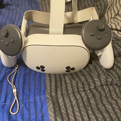 Meta Quest 3s VR Headest + Controllers (Great Conditions + Stick Drift)