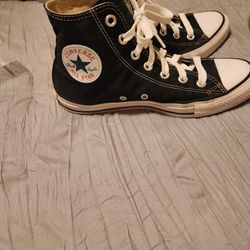 Converse Size 8 Great Condition