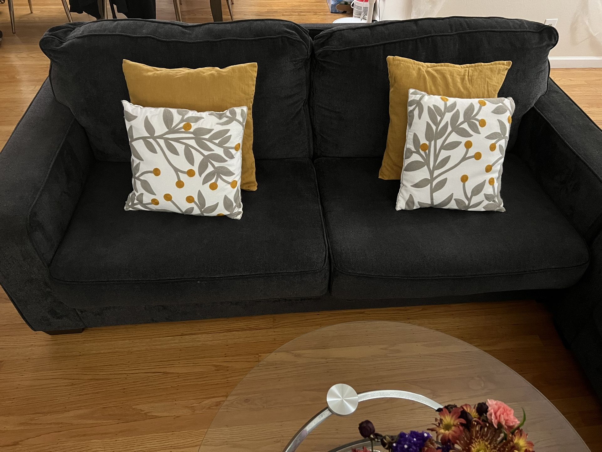 Moving Out Sale! Sofa set with 3 tables 2 lamps 