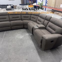 Free Delivery* Like New Brown Microfiber Sectional Sofa! 