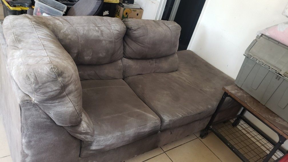 Used Couch 2 Piece