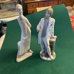 2 Beautiful Lladro doctor statues