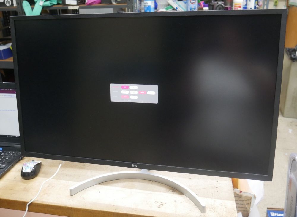 LG Monitor 32" 32ul500 used 887155-3