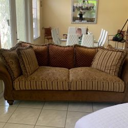 Sofa For Sale 