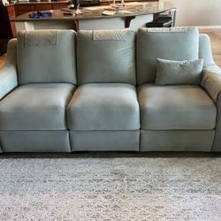 Recliner Couch 