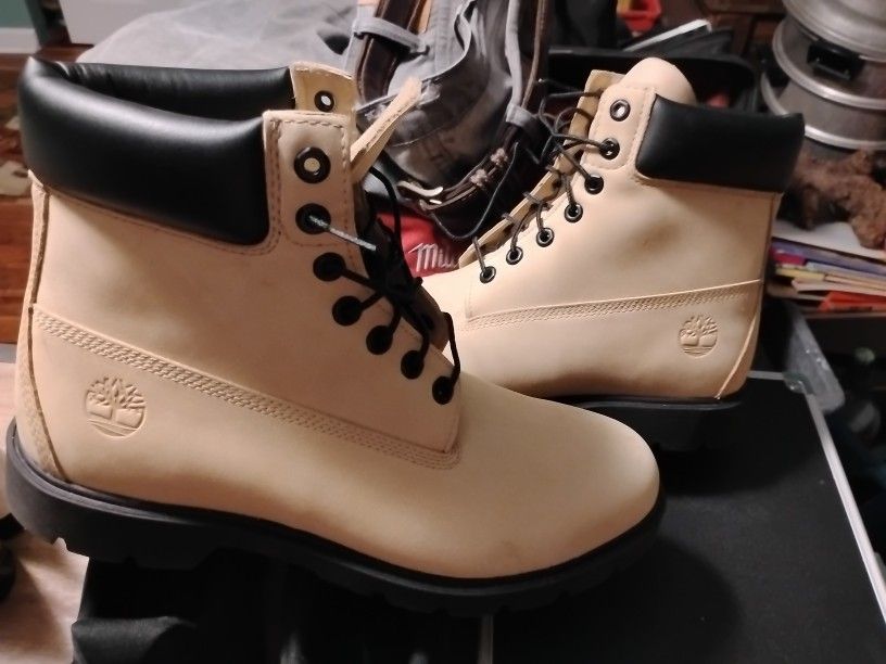 Timberlands Cream 400gram Primaloft Water Proof Boots