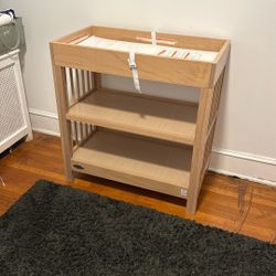 Graco Baby Changing Table