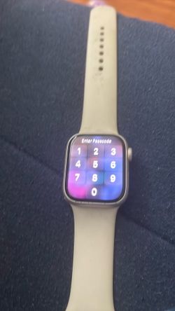Apple Watch ( Series 8