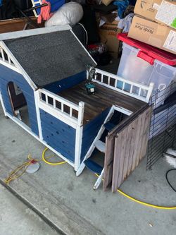 Doghouse