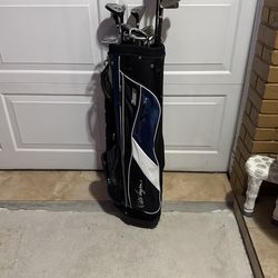 Golf Club Bag With Complete Set of Drivers 