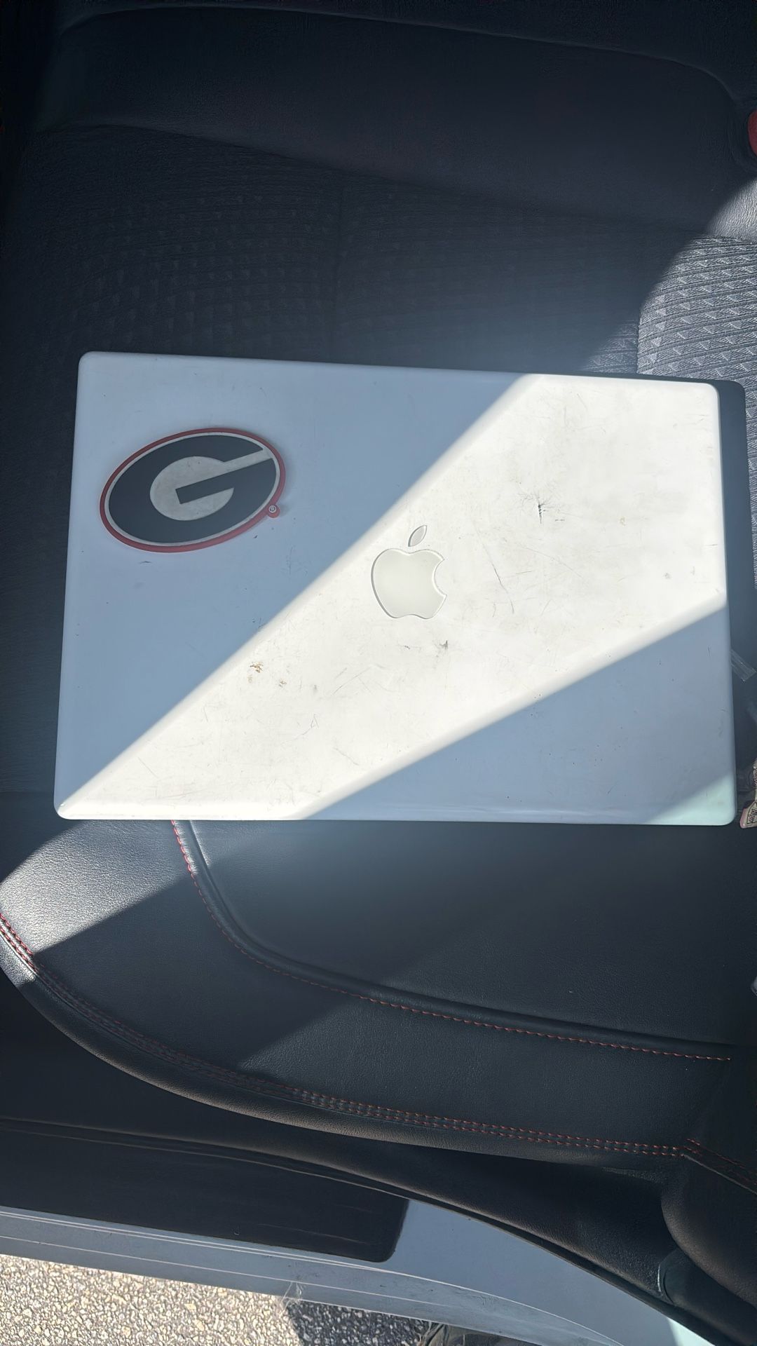Apple Laptop $100 Used Everything Works