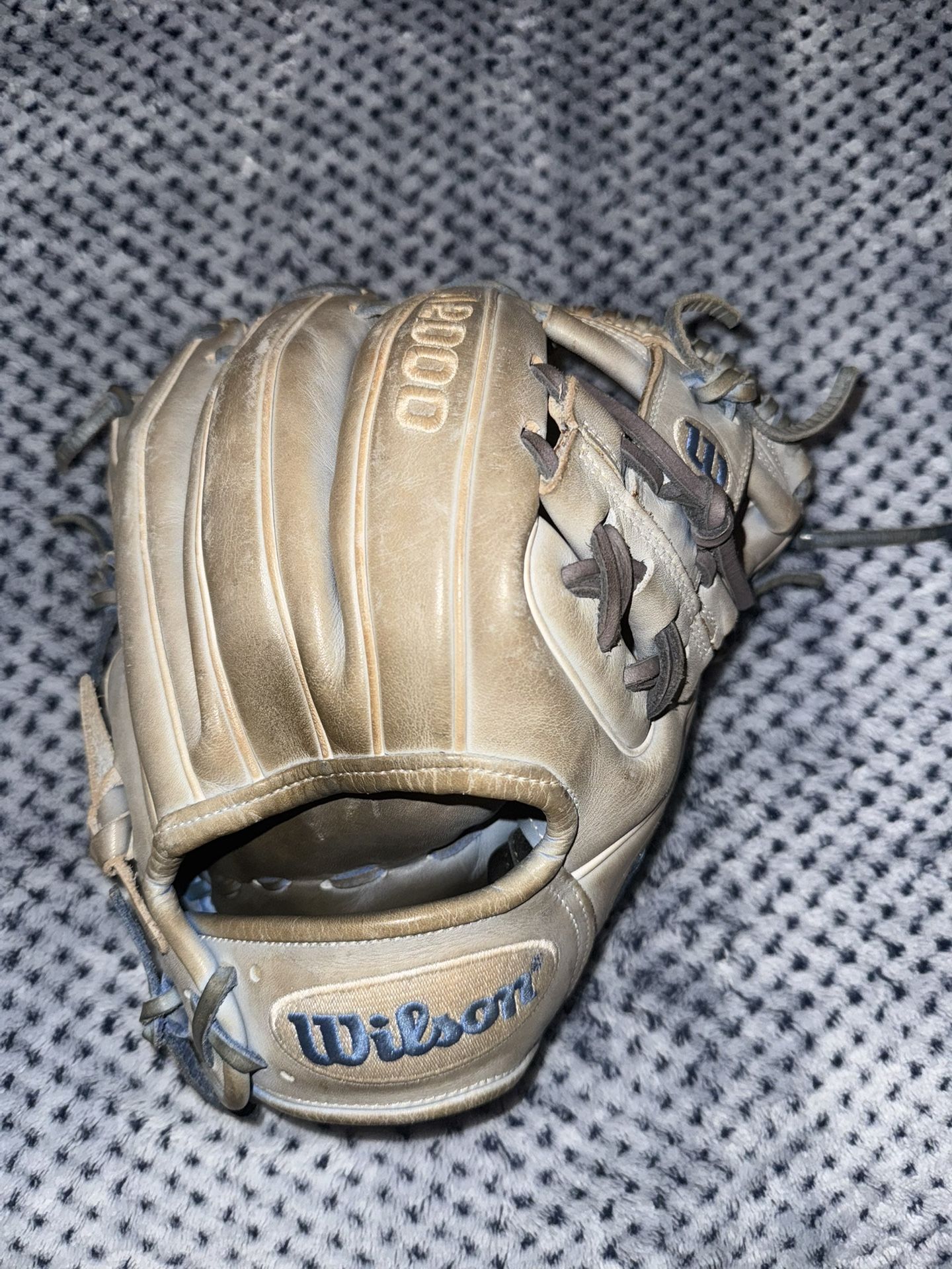 Wilson Baseball Glove