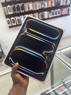 iPad Pro 13-inch (M5) 2TB Wi-Fi + Cellular