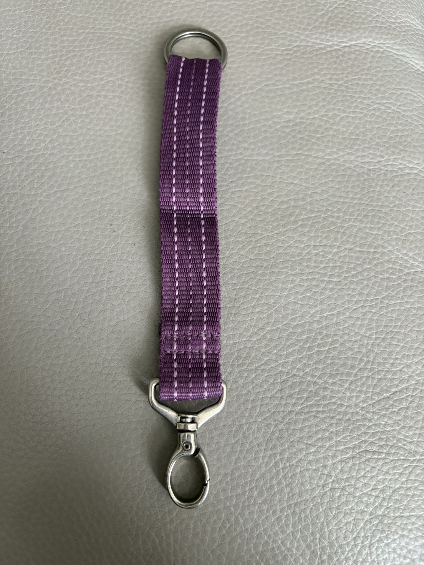 Thirty One Plum Hang It Up Key Fob Keychain 
