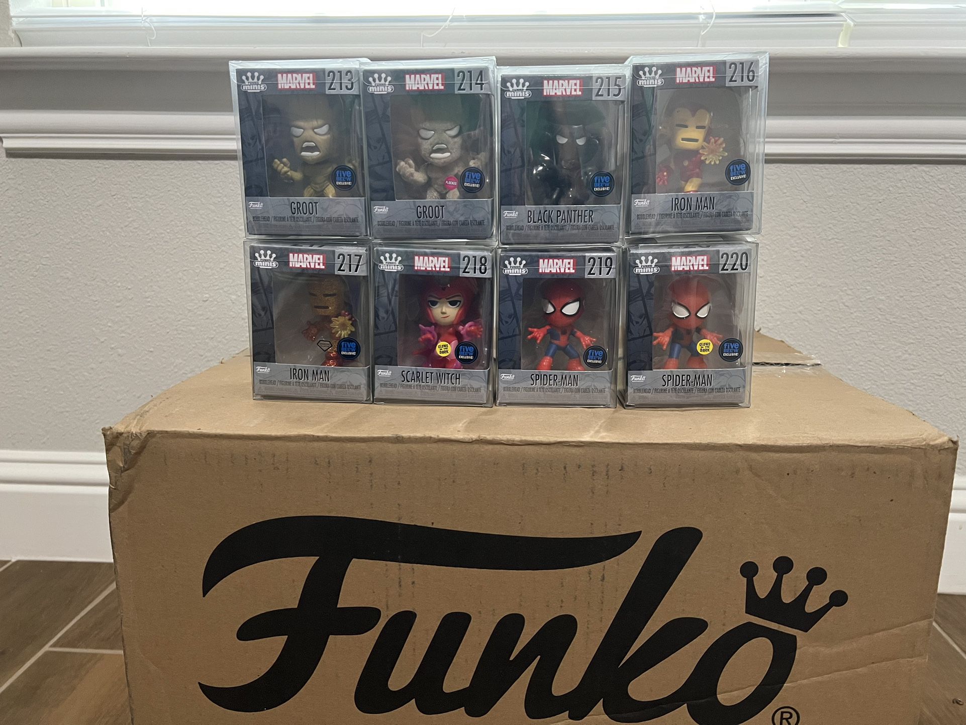 Funko Minis Marvel Five Below Exclusive Complete Set With Protectors