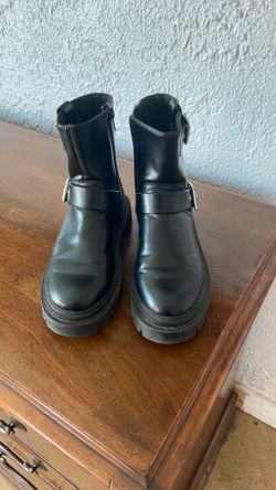 Sara boots