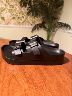 Women’s size 8.5