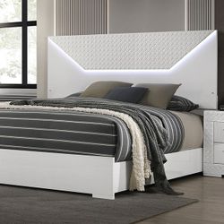 WHITE HIGH GLOSS QUEEN SIZE LED BED FRAME