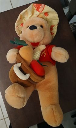 Disney, Gardner Winnie The Pooh 12"  with vegetables basket plush