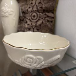 Lovely Vintage Lenox Bowl