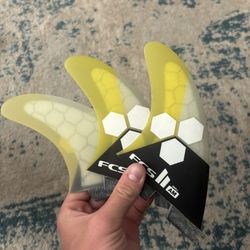 FCS AM 2 Surfboard Fins Small Tri