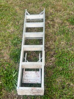 Aluminum Step Ladder