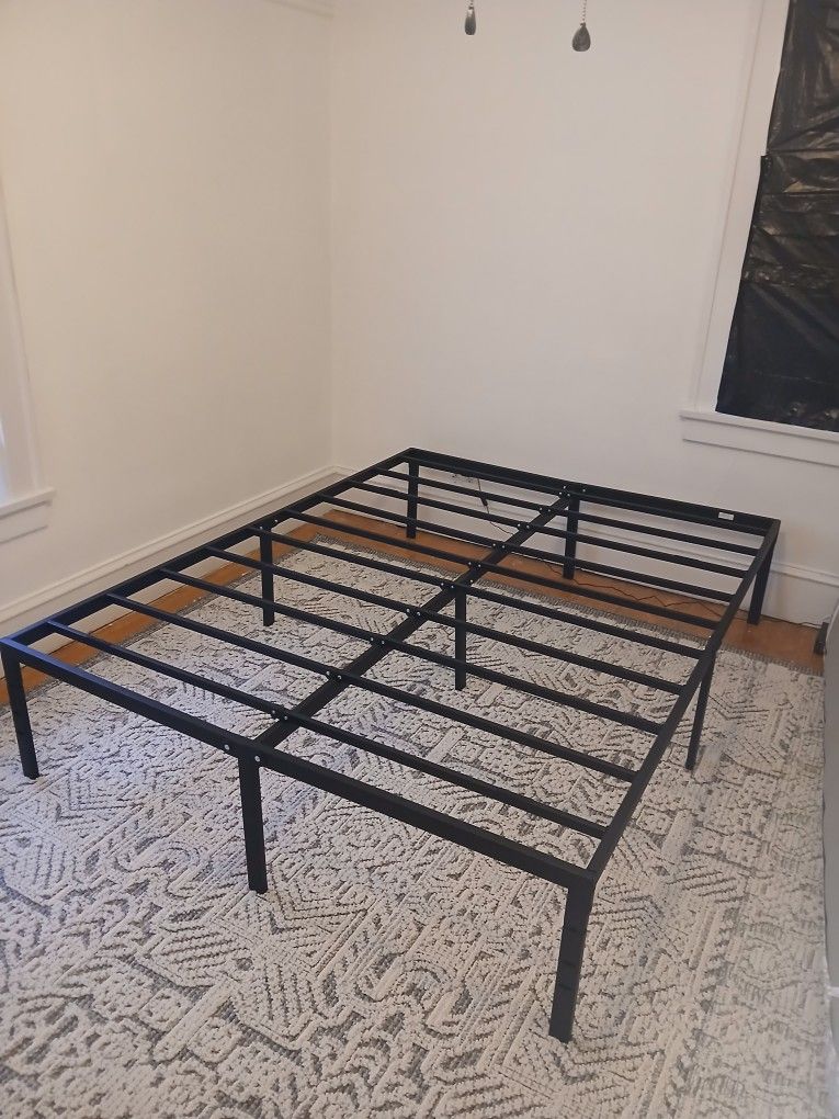 Queen Bed Platform