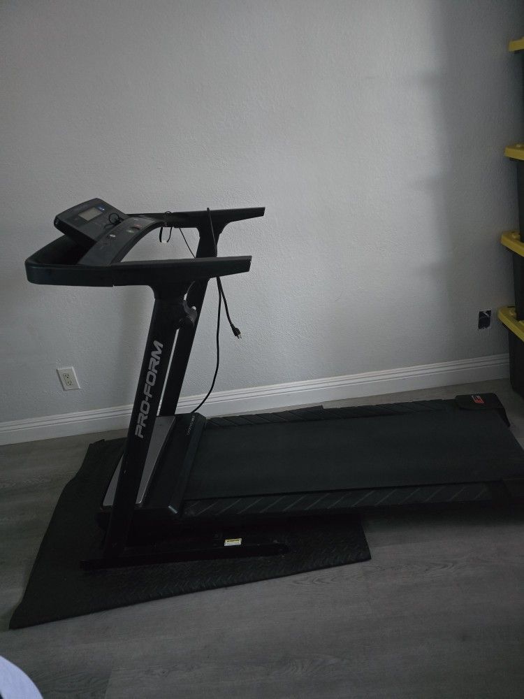 Pro-Treadmill