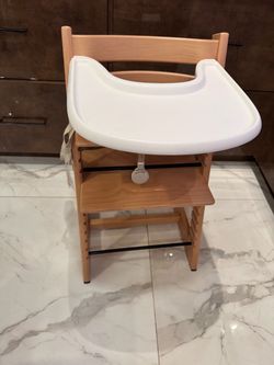 Stokke Tripp highchair with tray