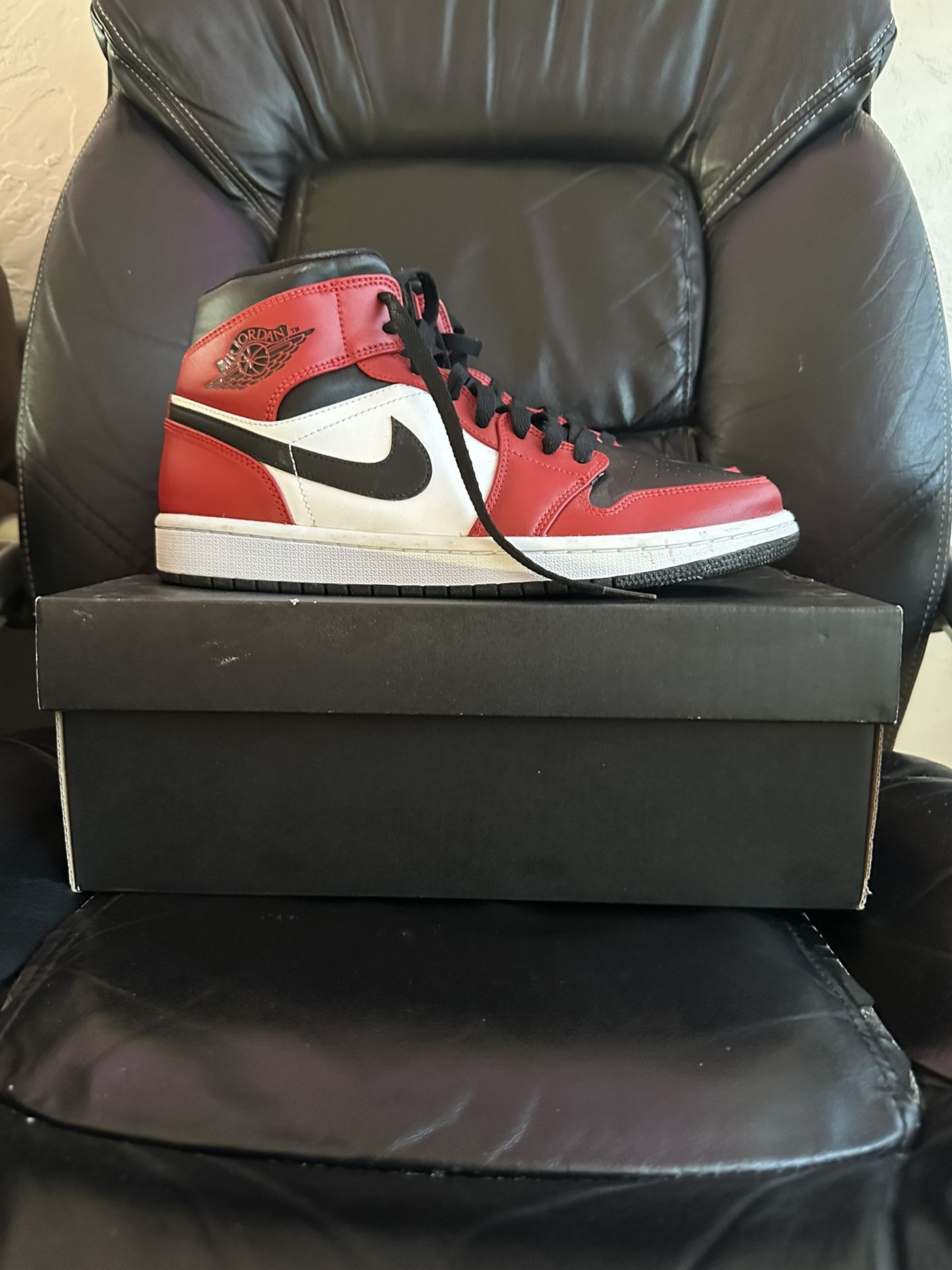 Jordan 1 Size 9