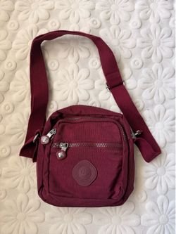 Lightweight Water-Resistant Mini Crossbody Phone Bag Burgundy Multi Pocket Nylon Bag New