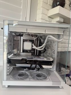 High-End Gaming PC – Ultra 9 285K + RX 9070 XT | 64GB DDR5 | 4TB SSD | 4K Ready