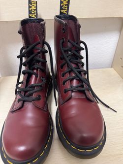 Smooth Leather Lace Up Boots