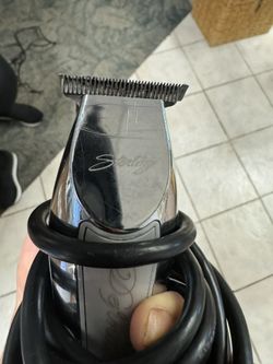 Lots Of Trimmers And Clippers 