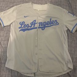 LA Dodgers Gray Urias Jersey Size 40/M